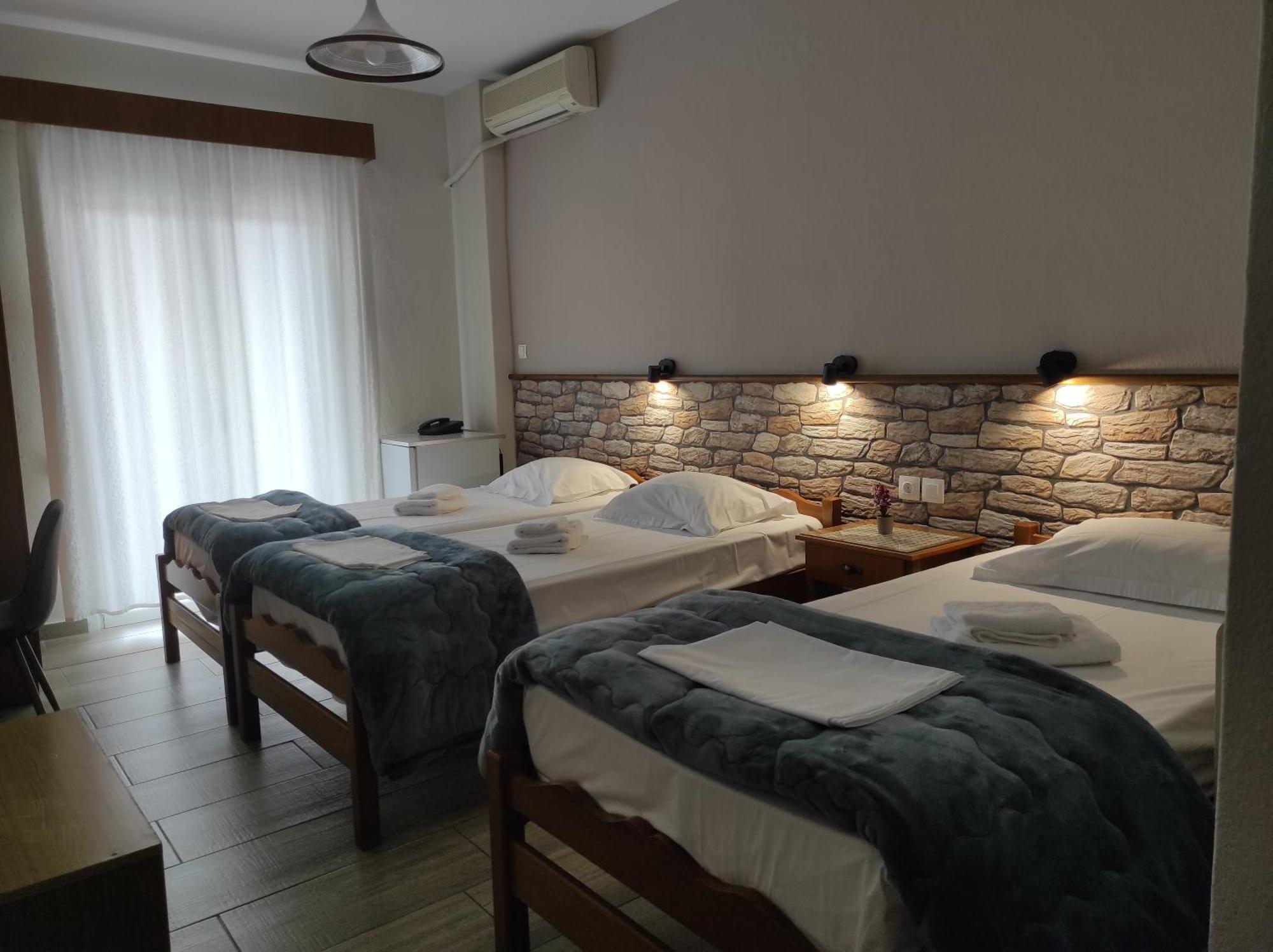 Ενοικιαζόμενα Δωμάτια Ενιπεύς- Rooms Enipeas Літохоро Екстер'єр фото
